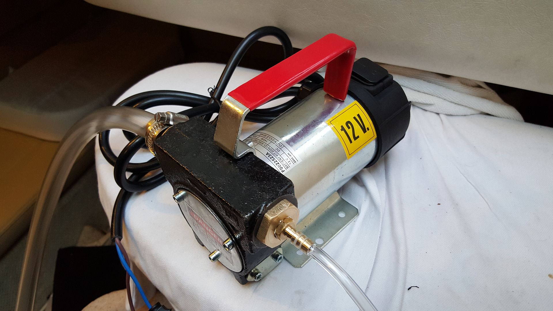 Oil extractor pump any at the Jabsco Club